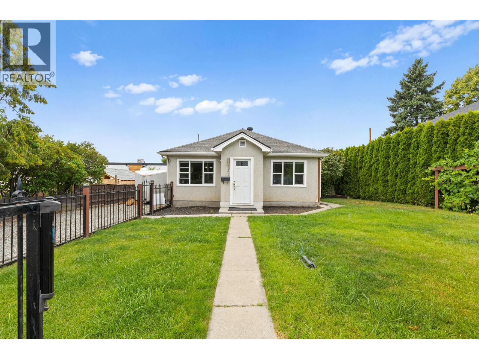 842 Glenmore Drive, Kelowna