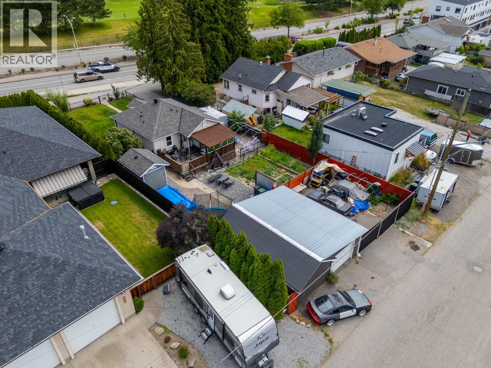  842 Glenmore Drive, Kelowna