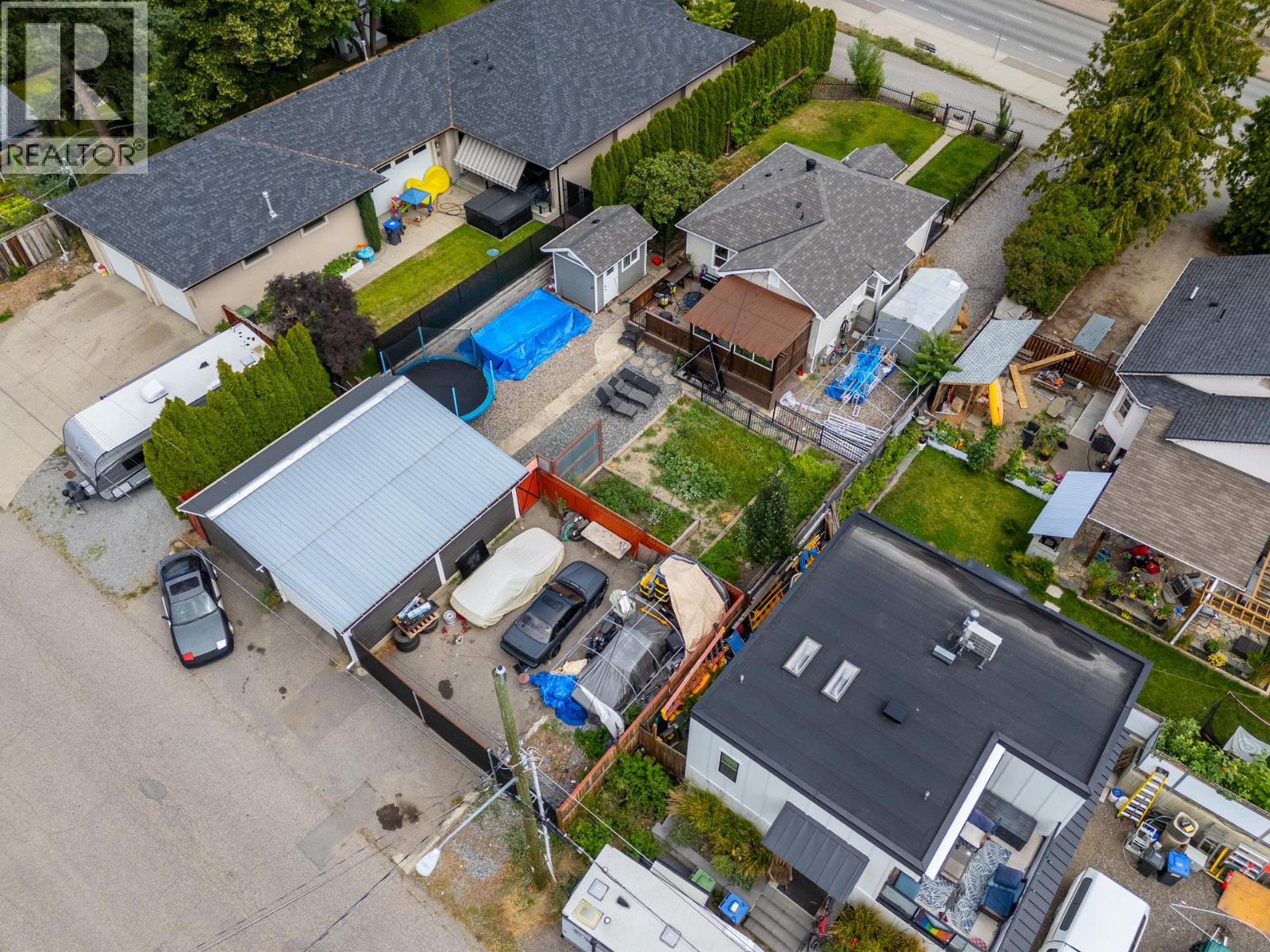  842 Glenmore Drive, Kelowna