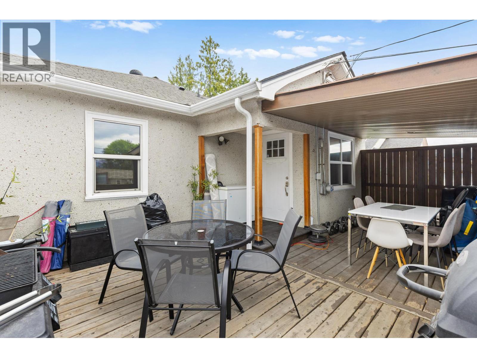  842 Glenmore Drive, Kelowna