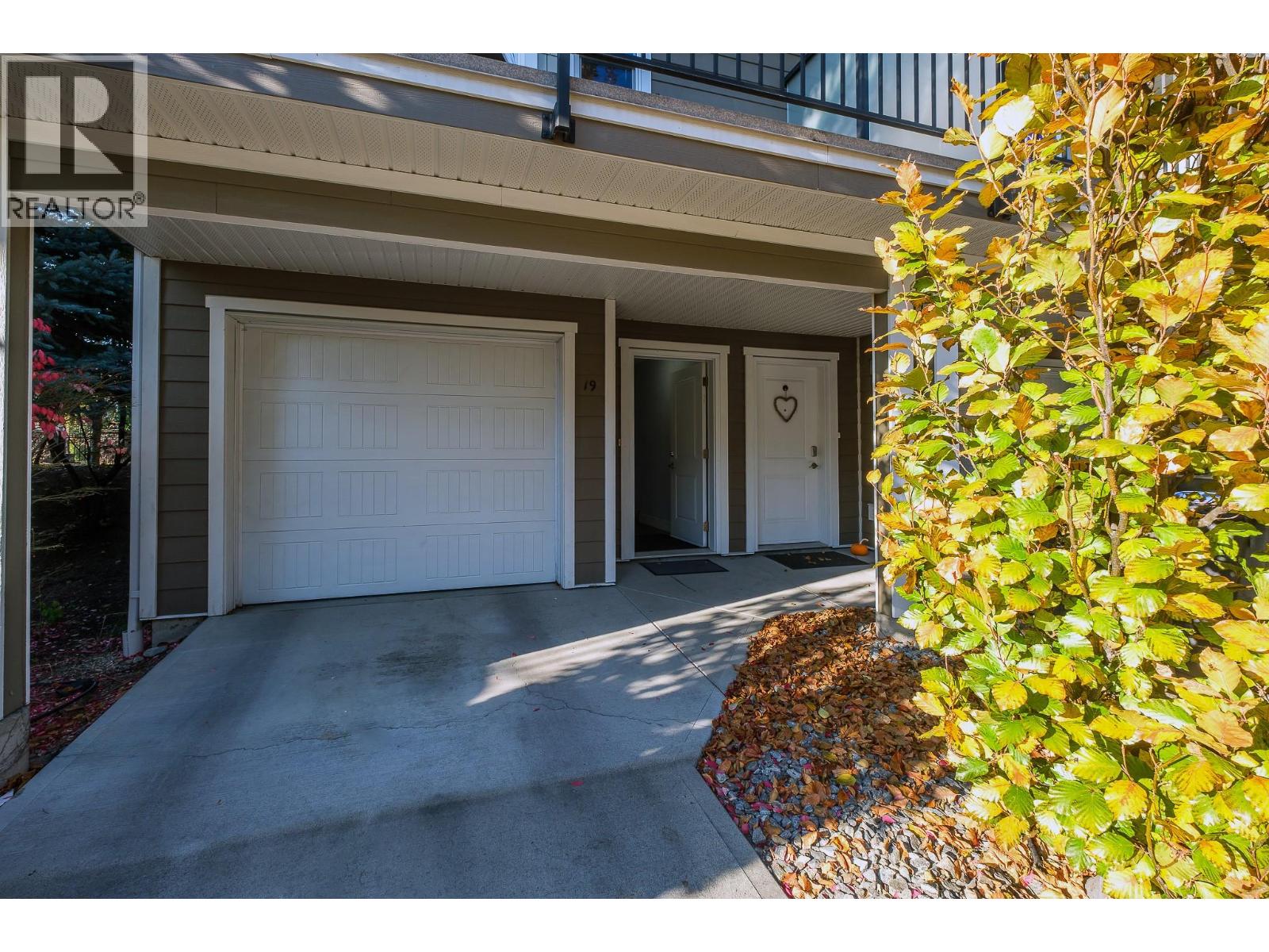 19 600 Sherwood Road, Kelowna