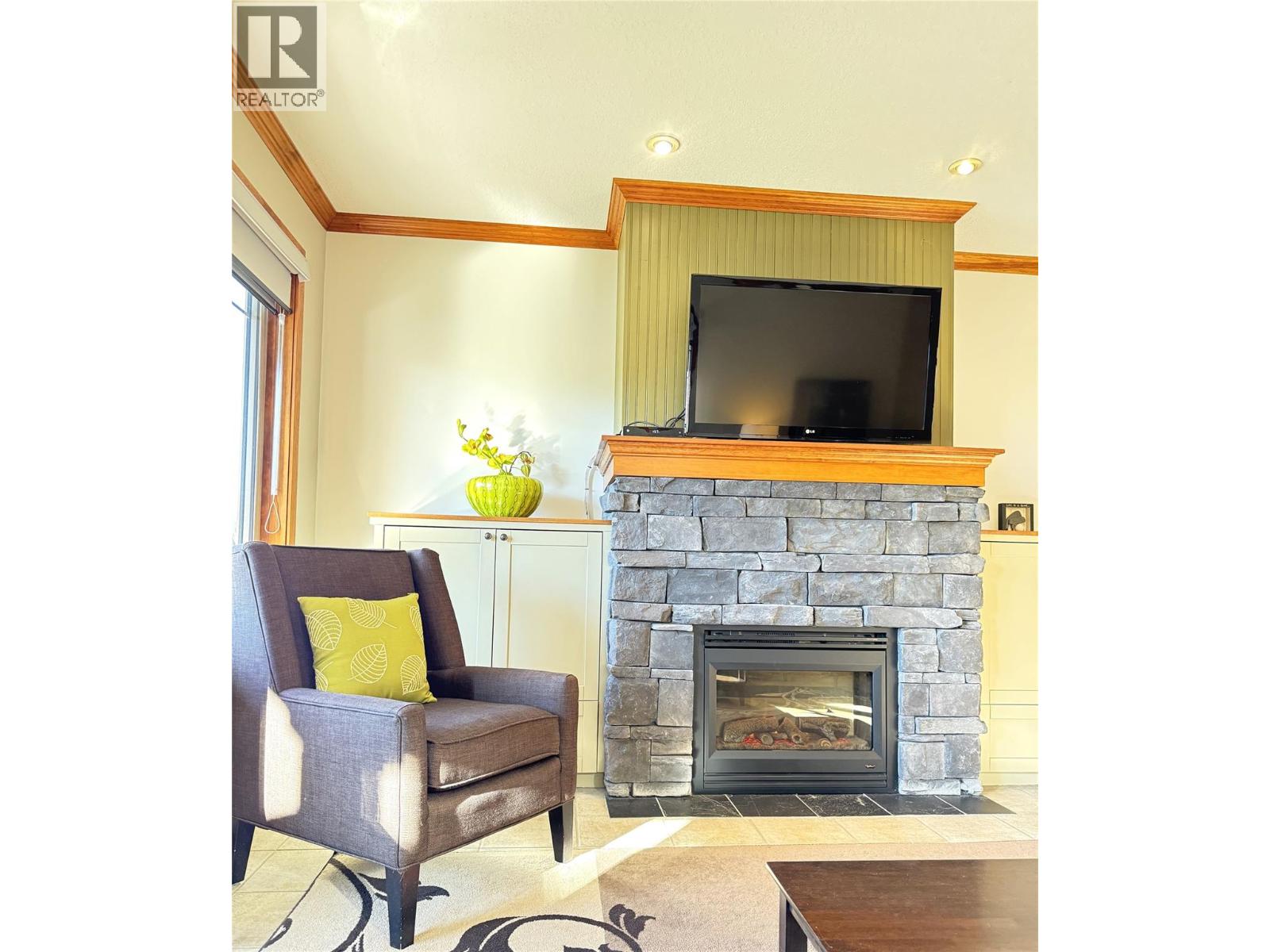 200 BIGHORN Boulevard Unit# 211D, Radium Hot Springs