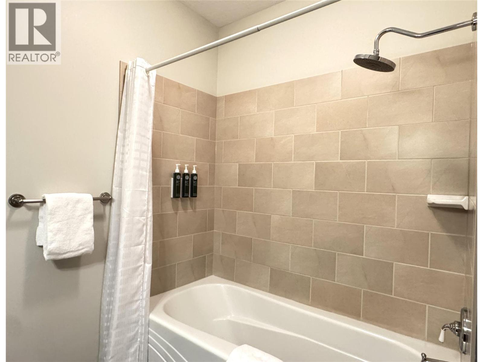 200 BIGHORN Boulevard Unit# 211D, Radium Hot Springs