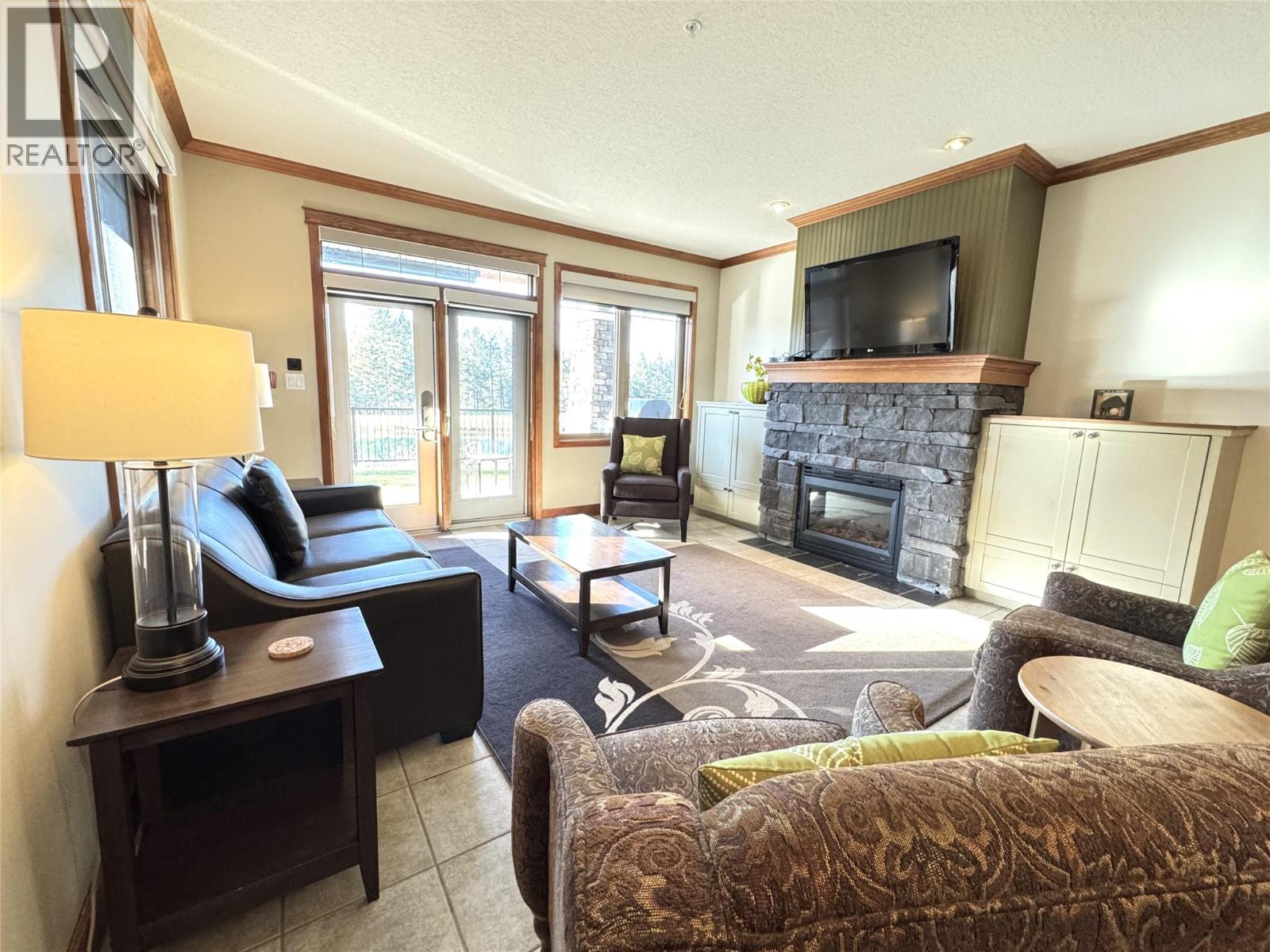 200 BIGHORN Boulevard Unit# 211D, Radium Hot Springs