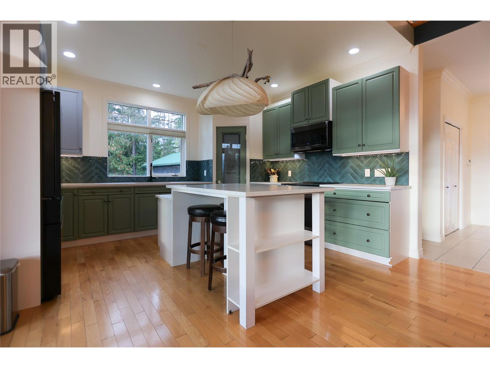 2600 Highway 23 N, Nakusp