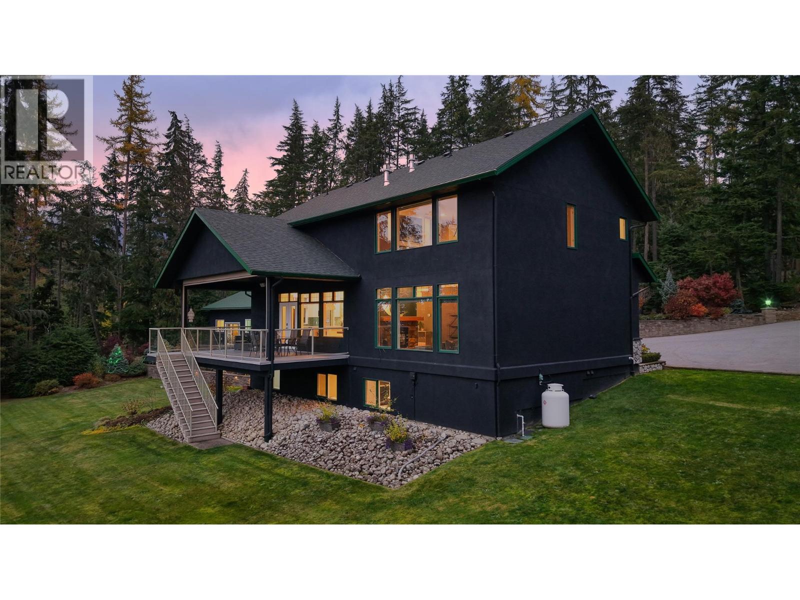 2600 Highway 23 N, Nakusp