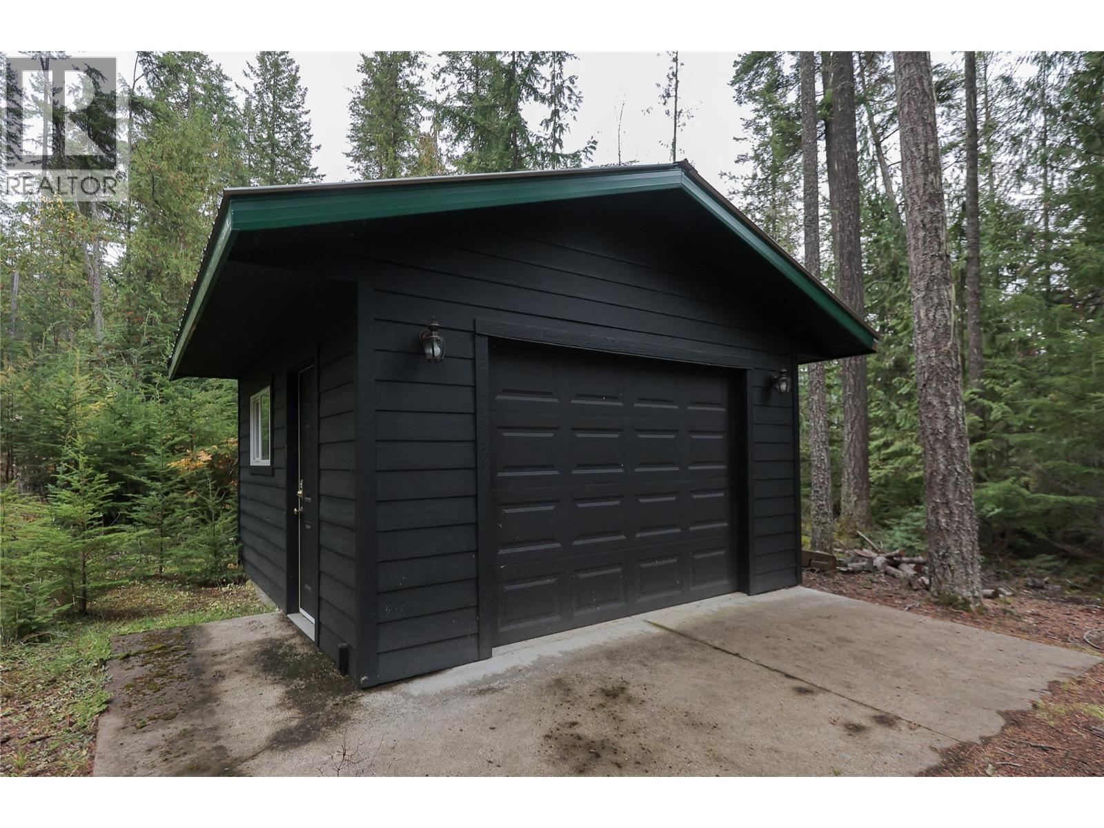 2600 Highway 23 N, Nakusp