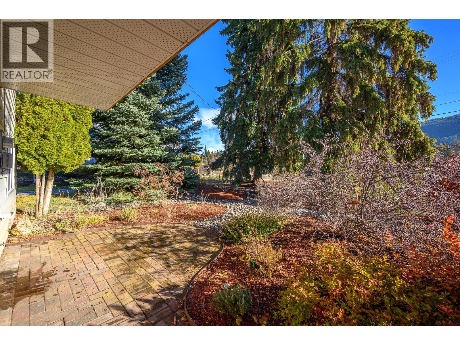  5940 Star Road, Vernon