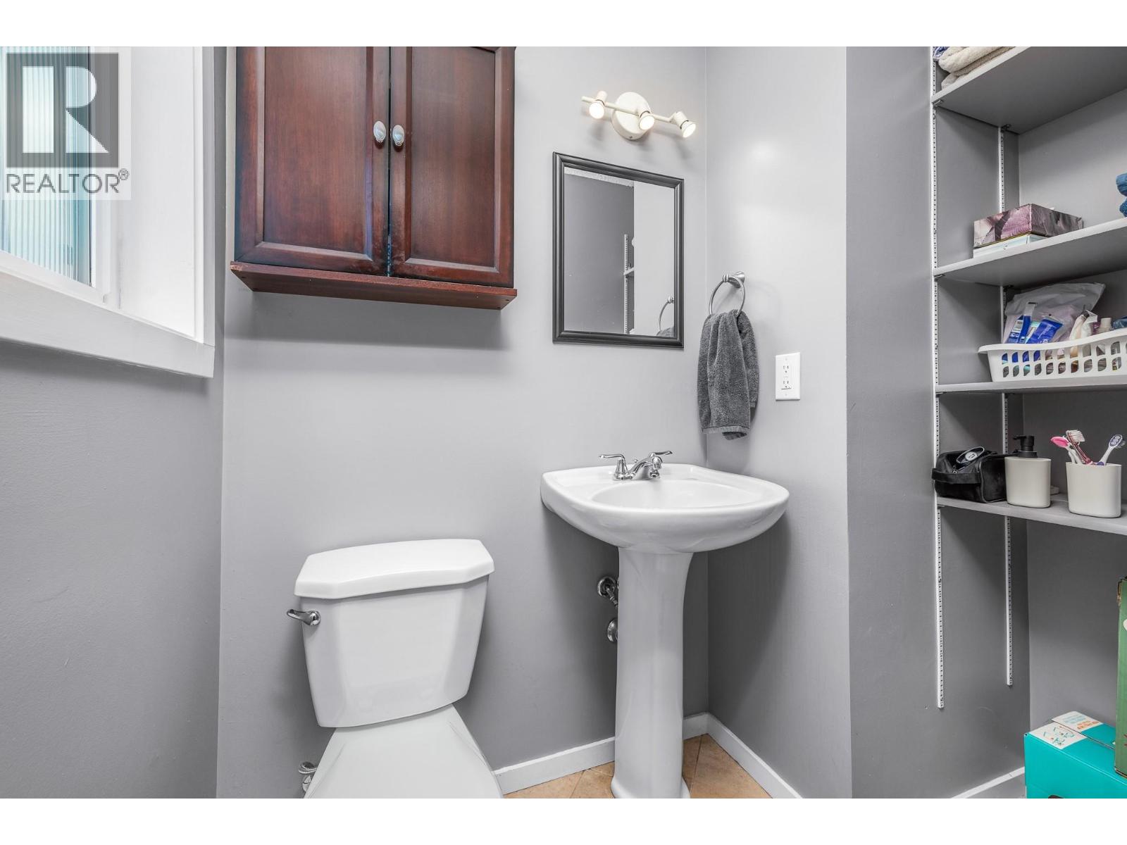  5940 Star Road, Vernon