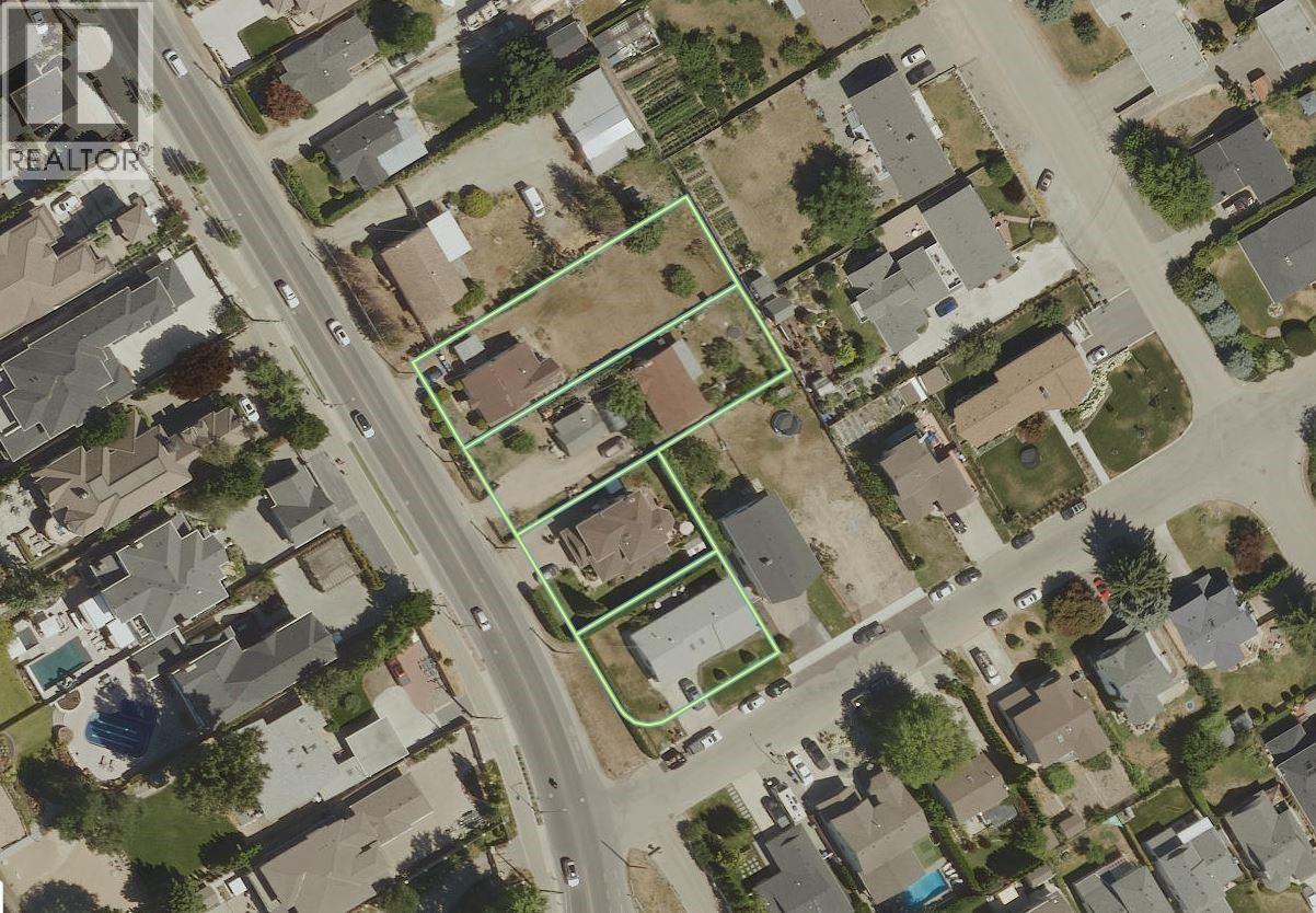 3595 Lakeshore Road - 4
