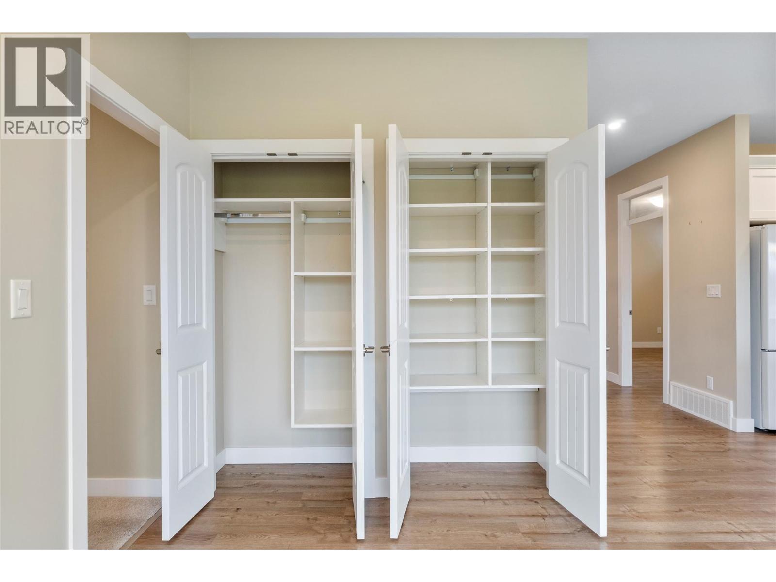 9 1330 10 Street Southwest, Salmon Arm