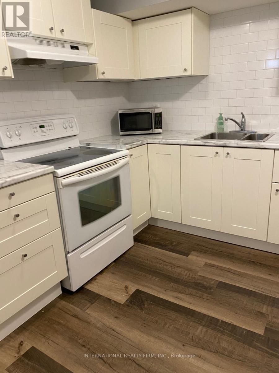 Single Family House for Sale in BSMT   FERGUSON DRIVE Barrie (Northwest) 