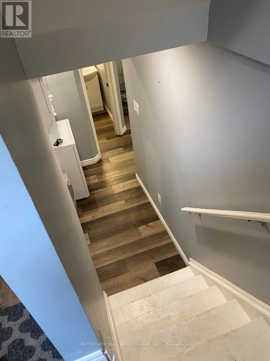 Single Family House for Sale in BSMT   FERGUSON DRIVE Barrie (Northwest) 