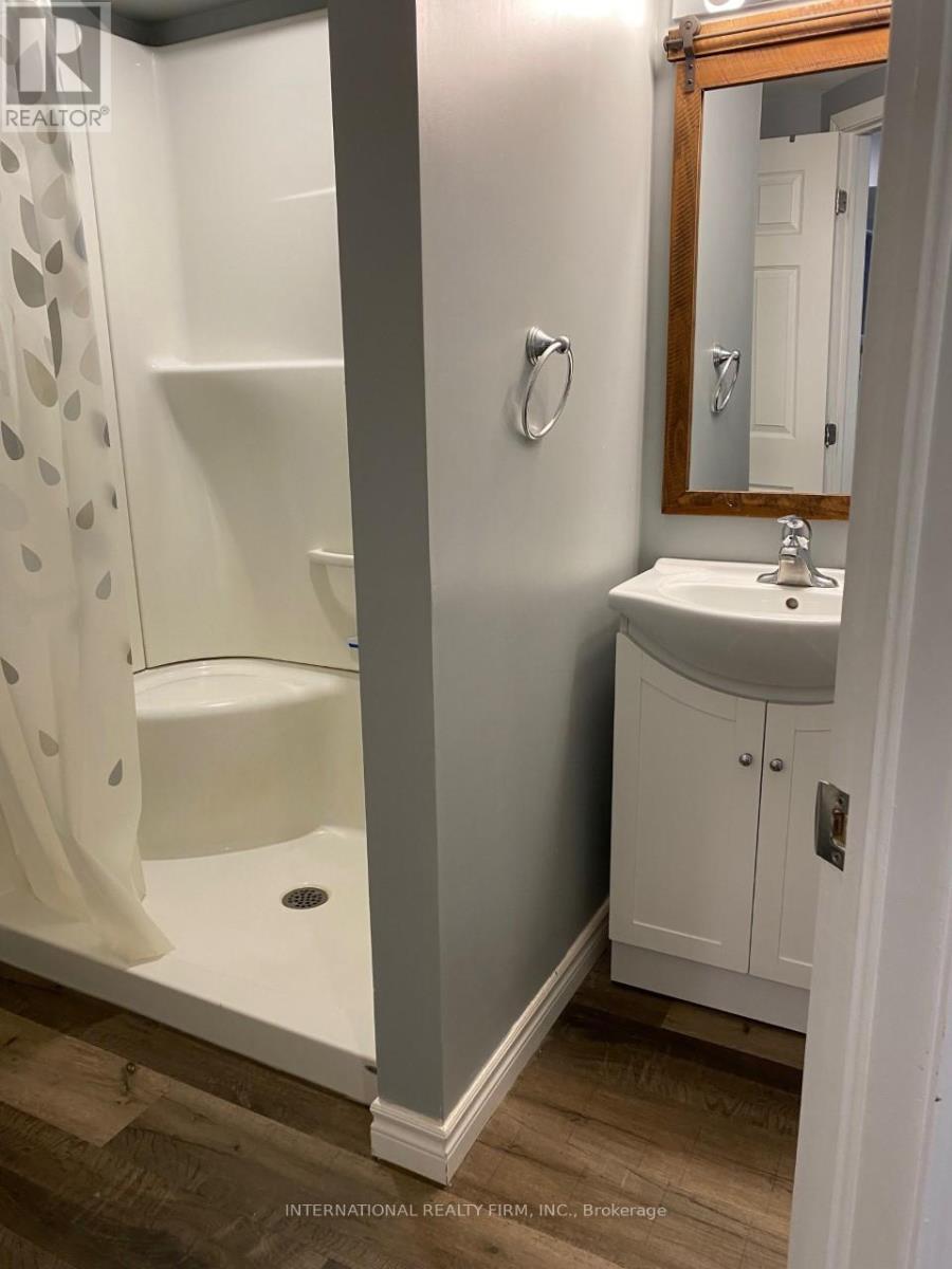 Single Family House for Sale in BSMT   FERGUSON DRIVE Barrie (Northwest) 