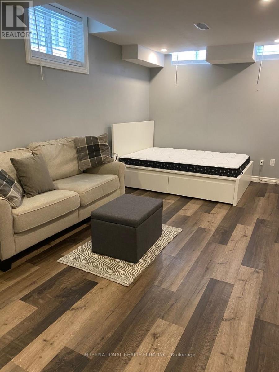 Single Family House for Sale in BSMT   FERGUSON DRIVE Barrie (Northwest) 