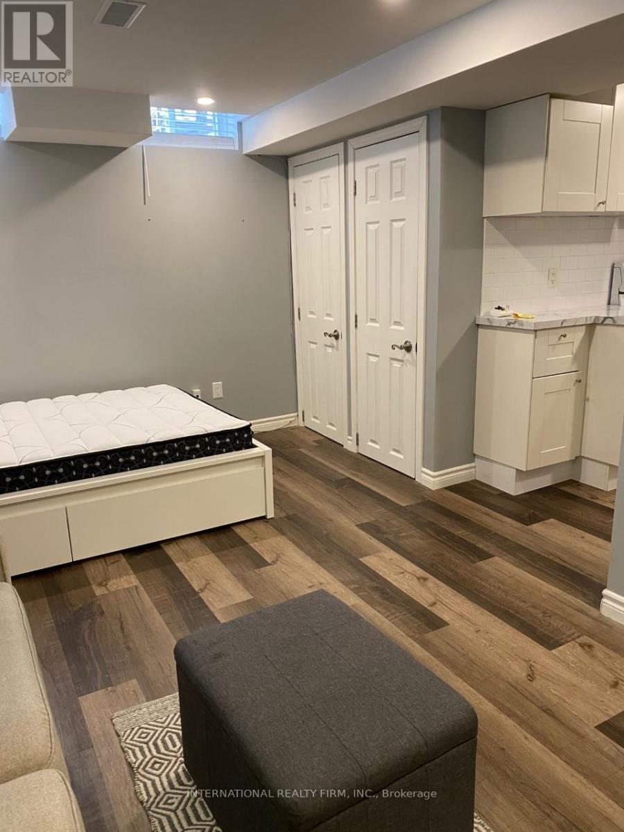 Single Family House for Sale in BSMT   FERGUSON DRIVE Barrie (Northwest) 