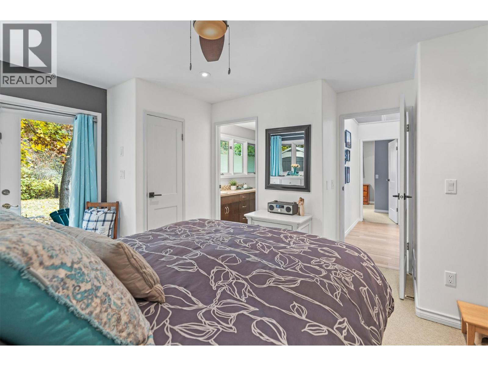 5615 East Vernon Road, Vernon