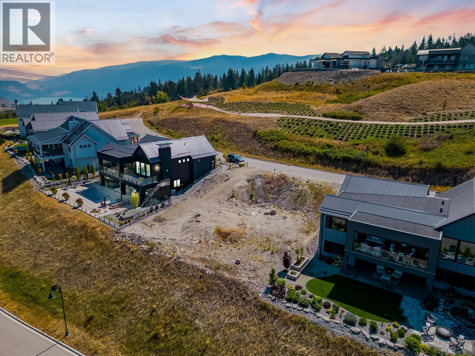  261 Ashcroft Court, Vernon