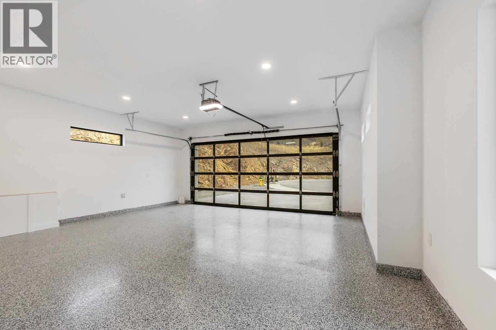  1122 Pearcy Court, Kelowna