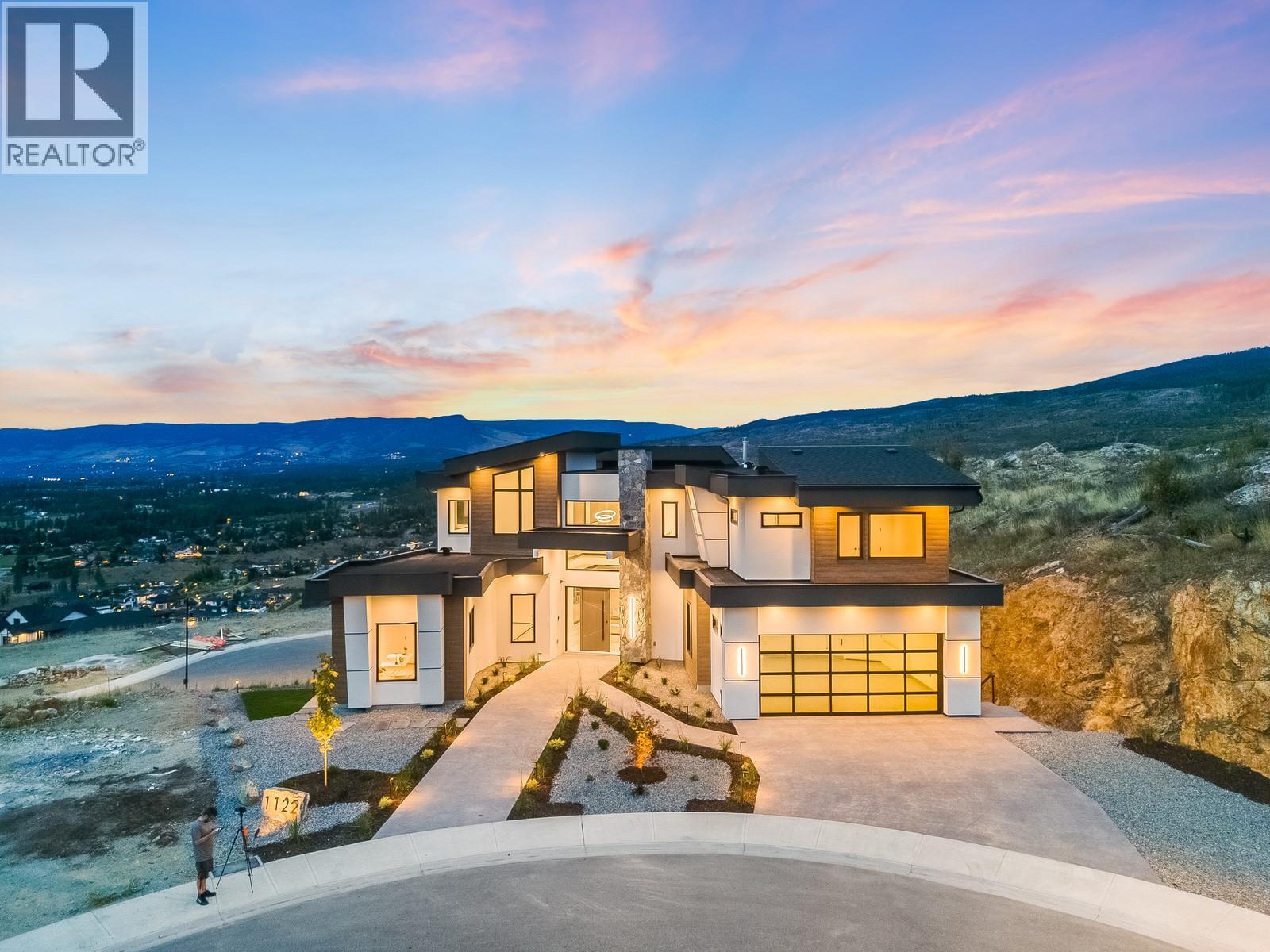  1122 Pearcy Court, Kelowna