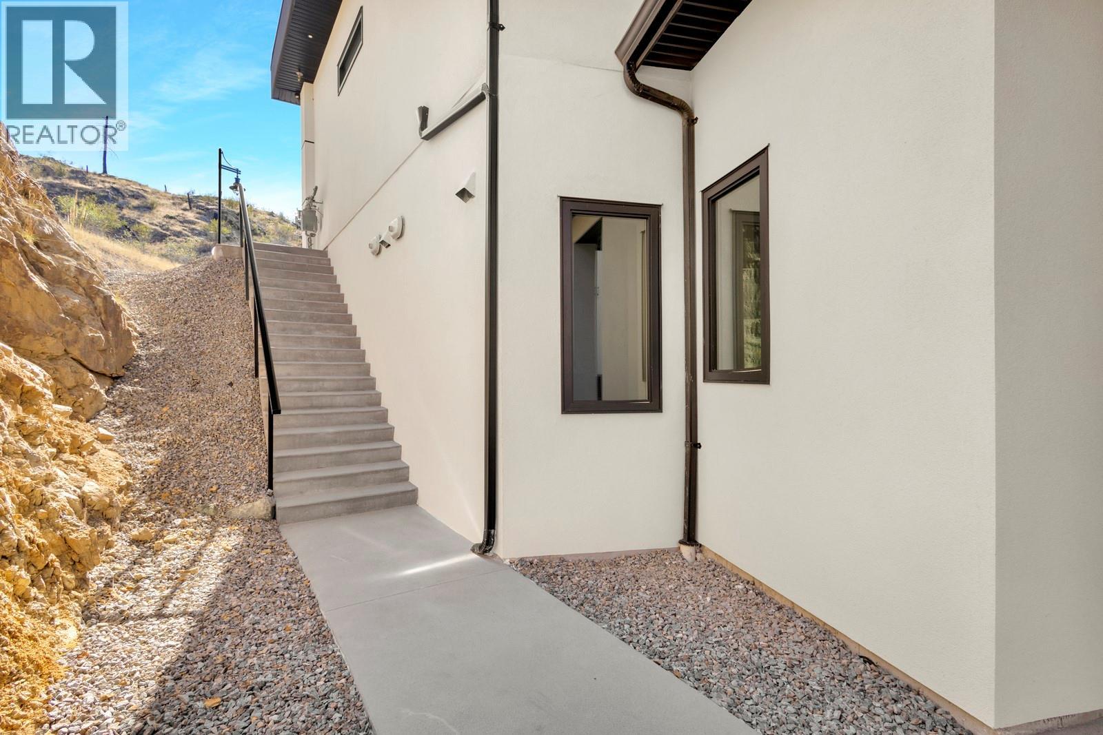  1122 Pearcy Court, Kelowna