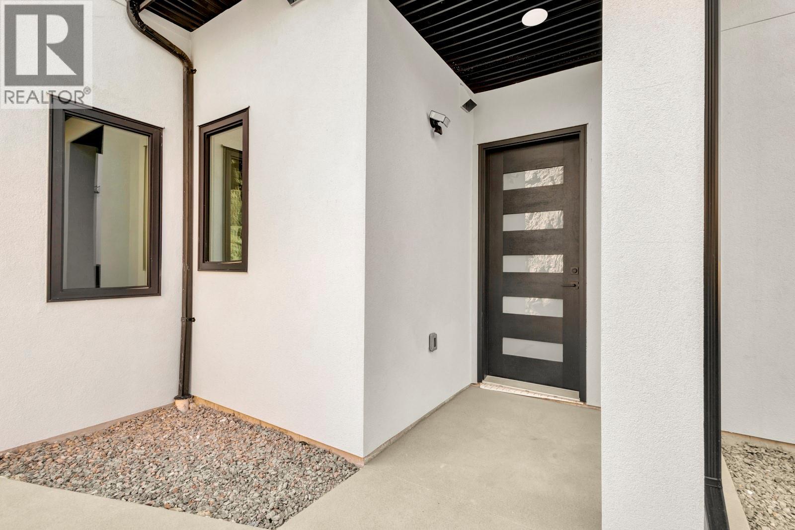  1122 Pearcy Court, Kelowna