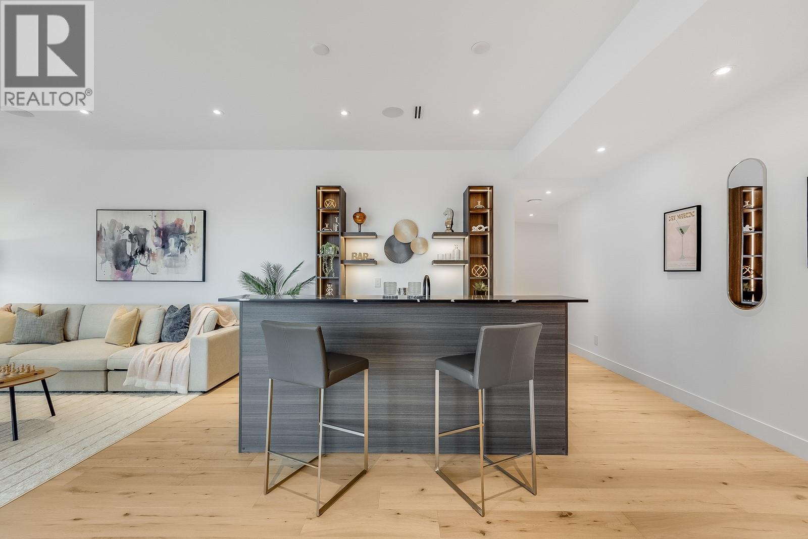  1122 Pearcy Court, Kelowna