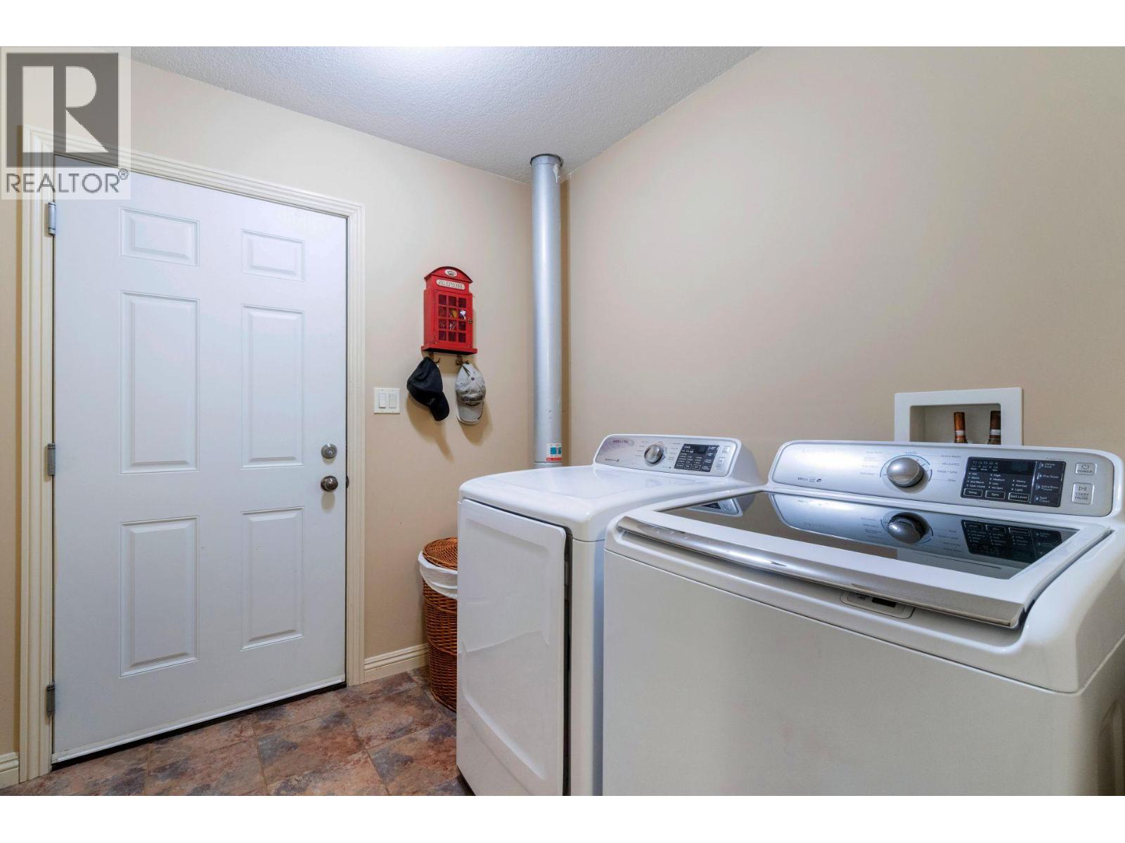 307 Partridge Road, Tappen