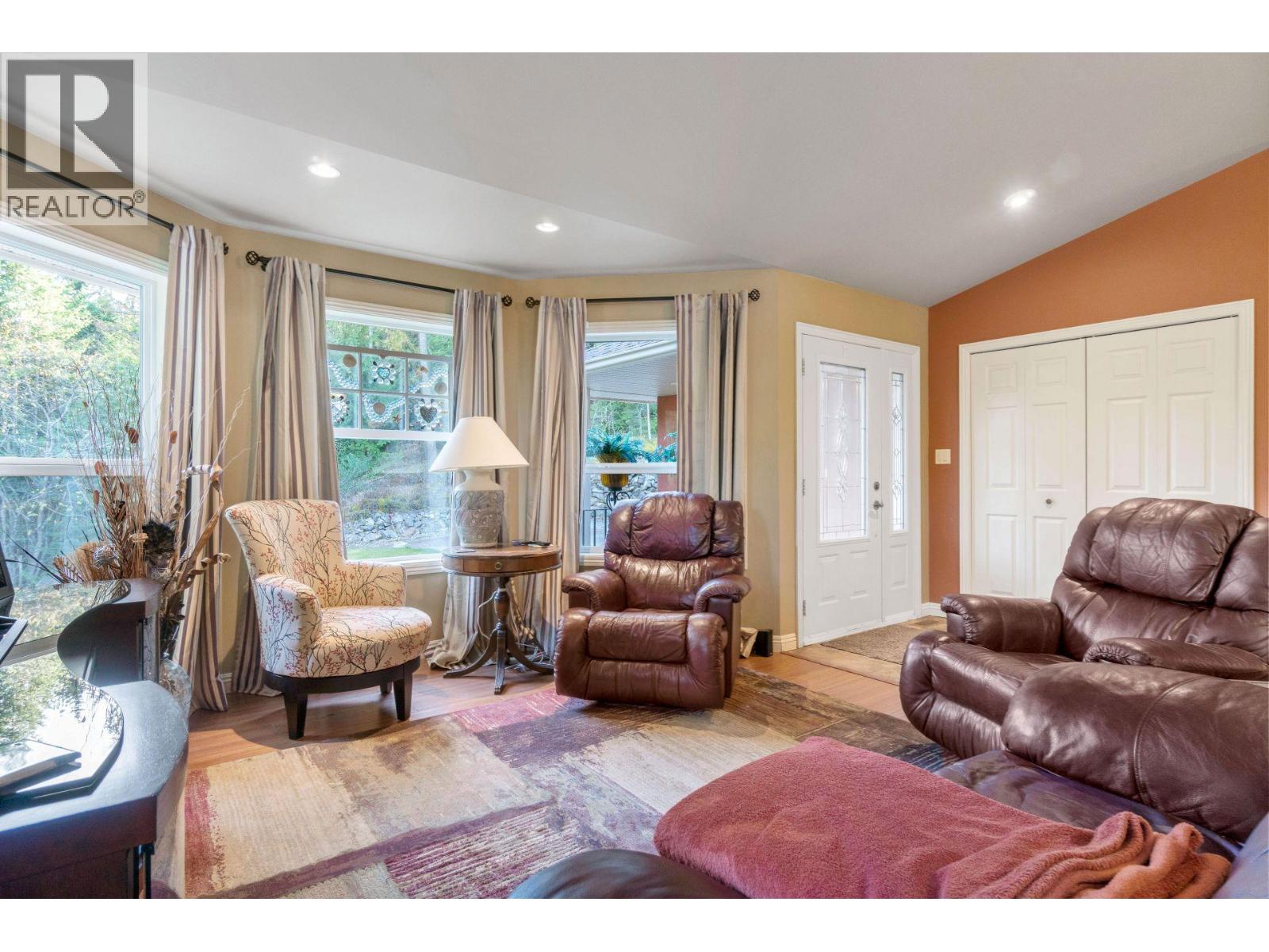 307 Partridge Road, Tappen