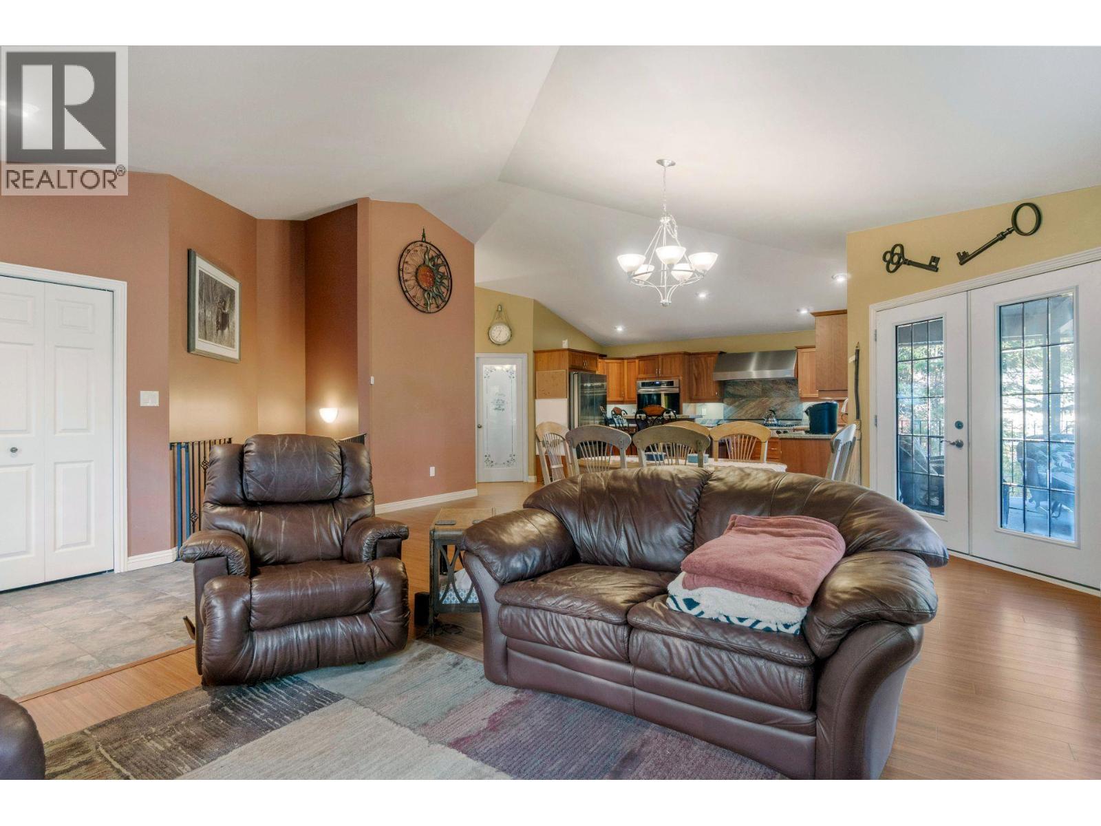 307 Partridge Road, Tappen