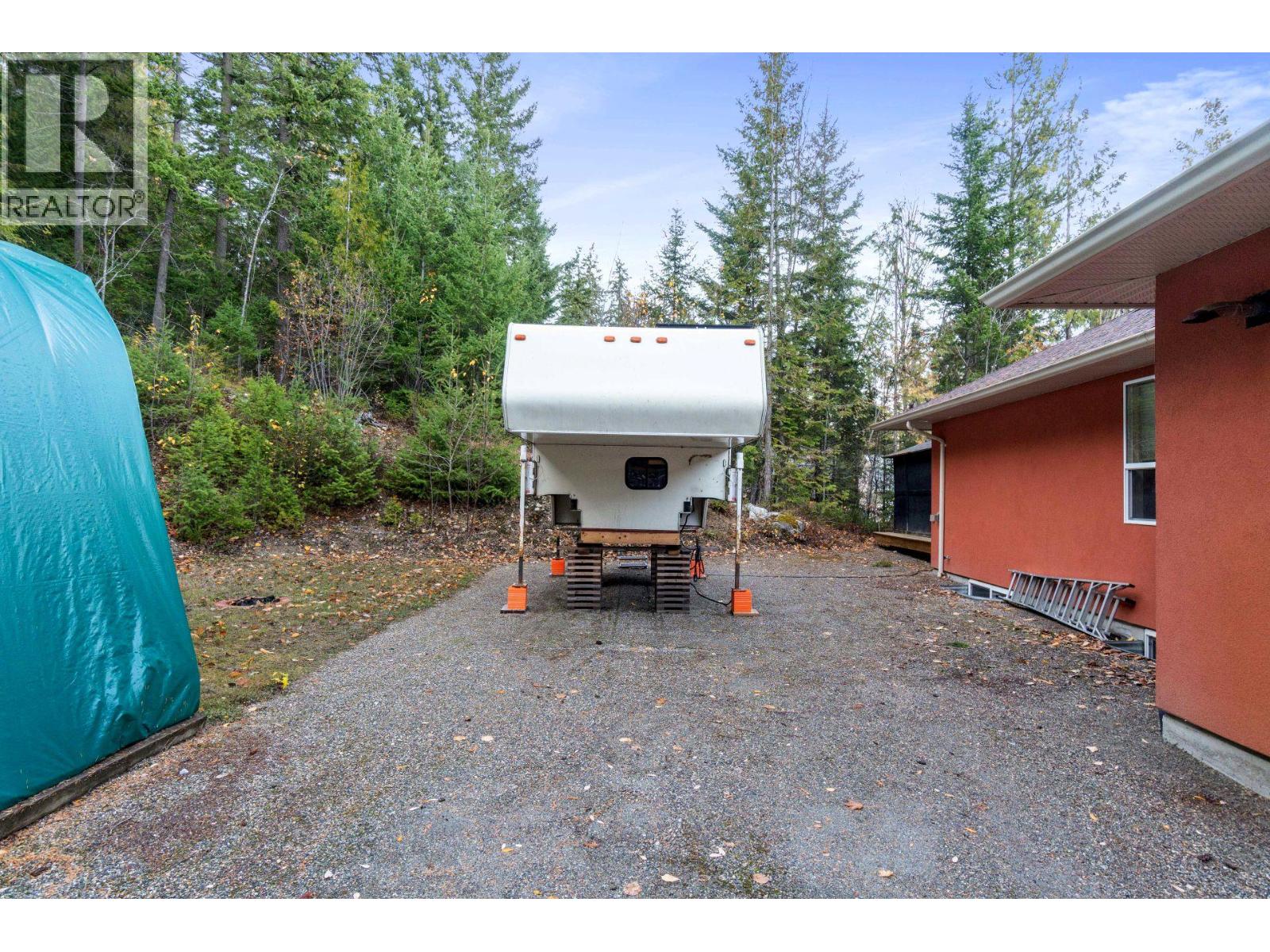 307 Partridge Road, Tappen