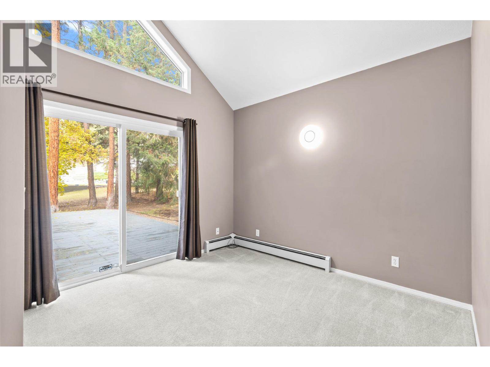  3932 Lakevale Place, Kelowna