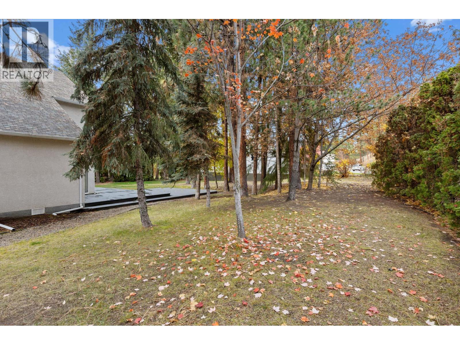  3932 Lakevale Place, Kelowna