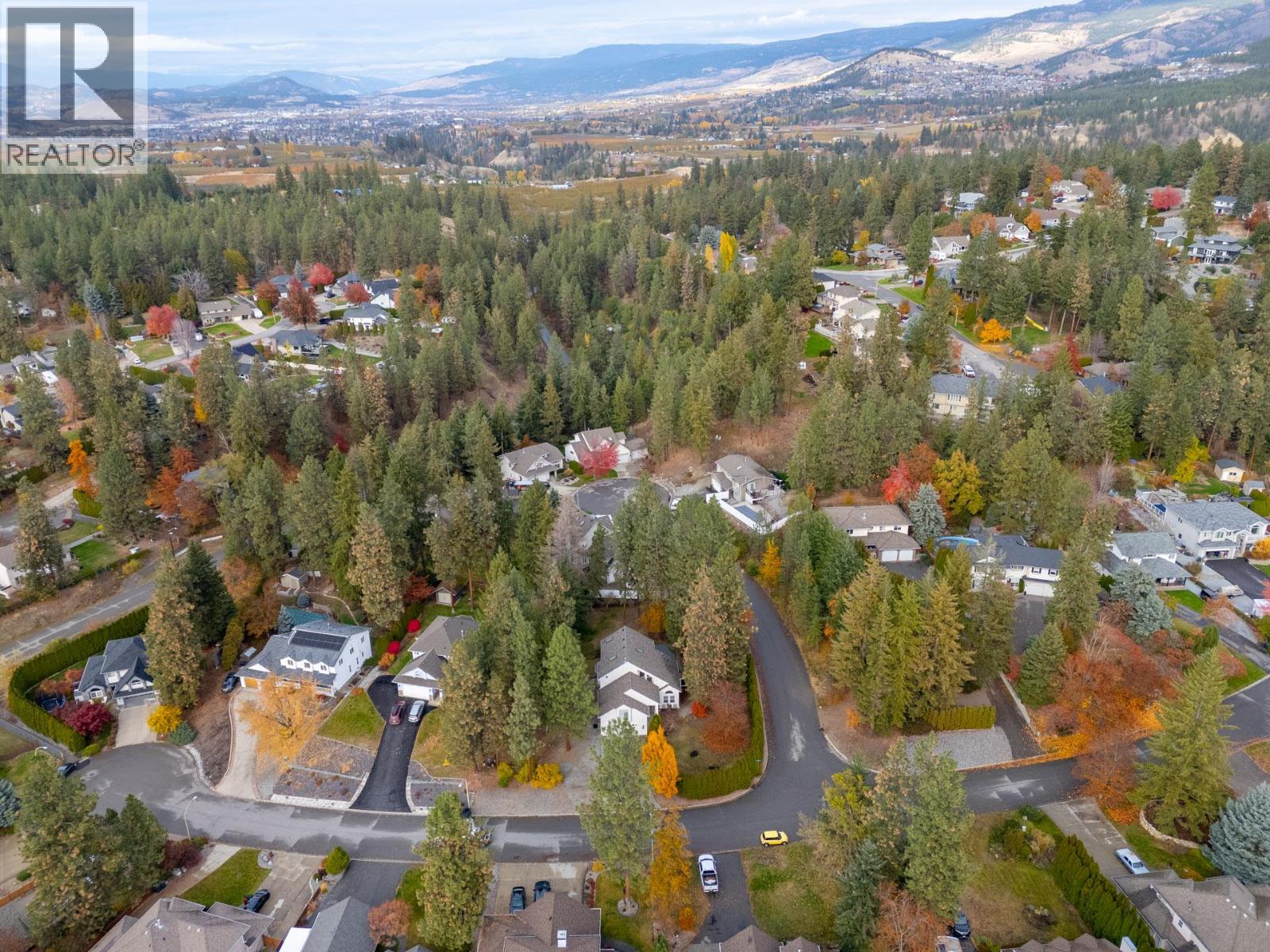  3932 Lakevale Place, Kelowna