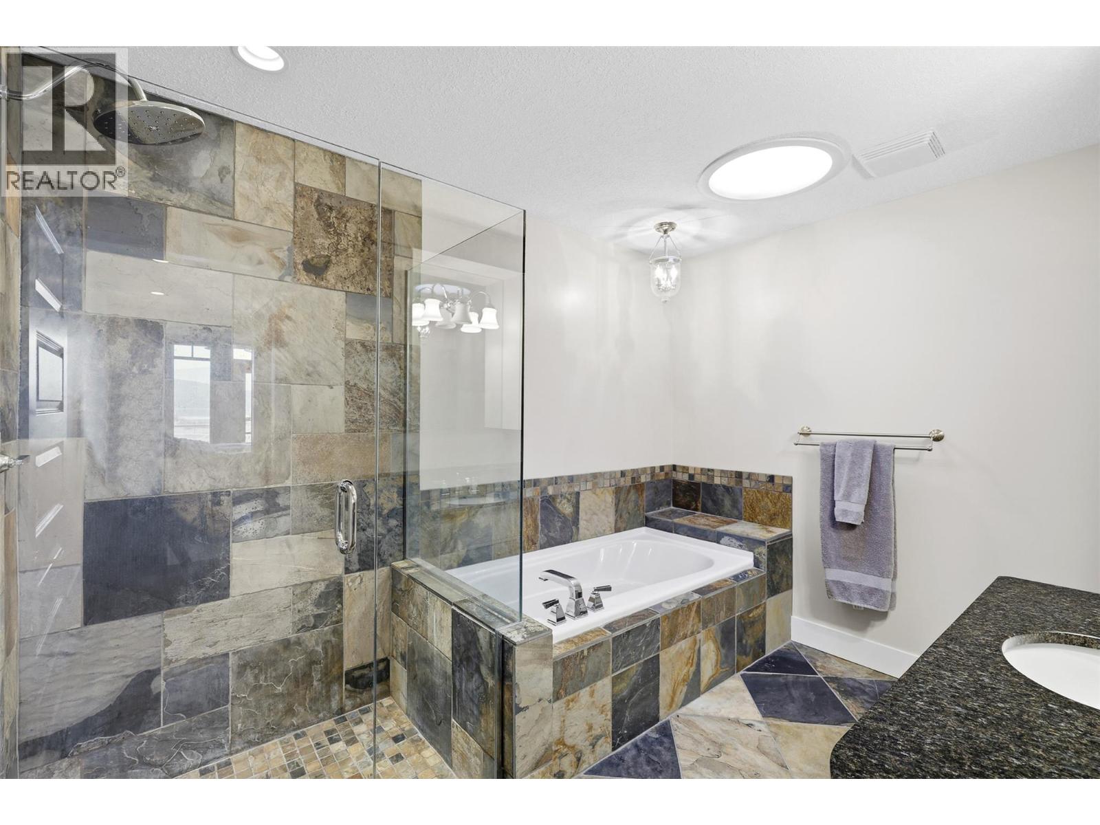 29 3950 Express Point Road, Scotch Creek