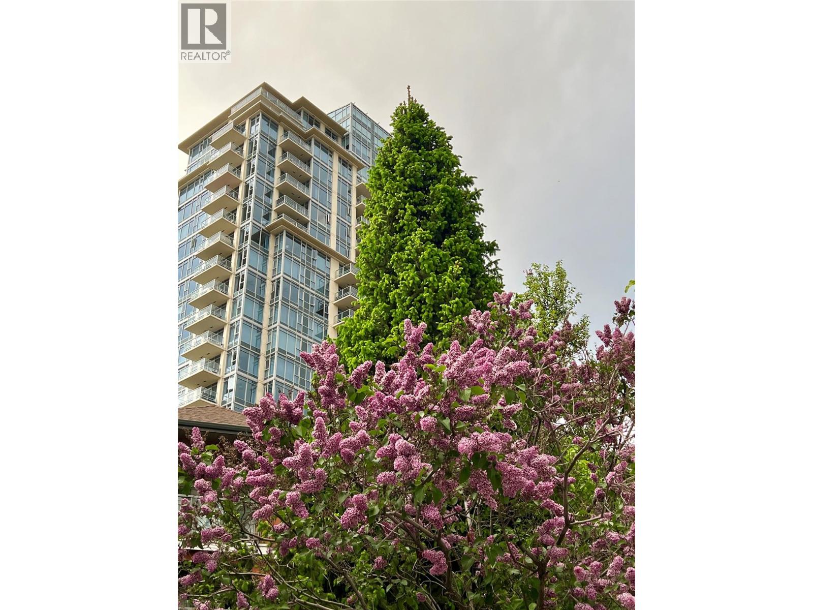 1803 1075 Sunset Drive, Kelowna