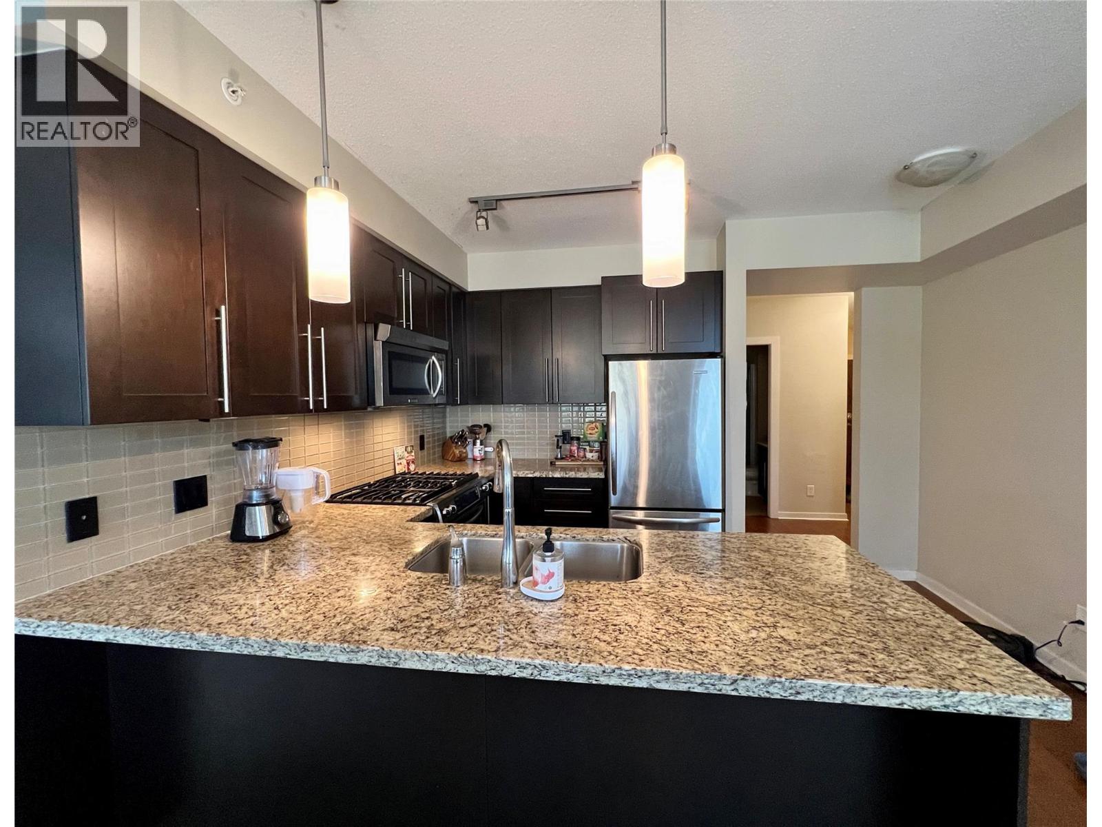 1803 1075 Sunset Drive, Kelowna