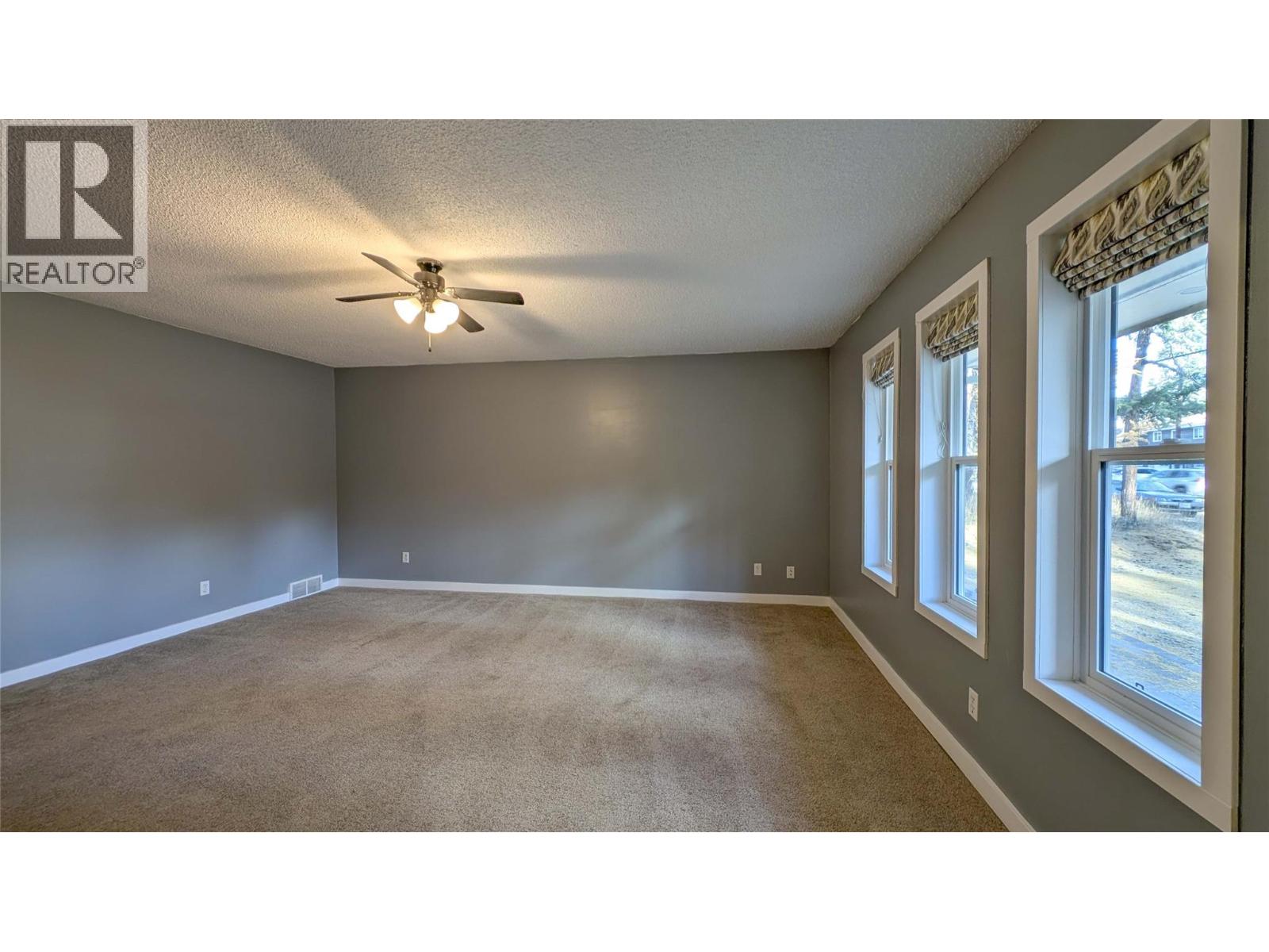 291/293 KIMBROOK Crescent, Kimberley