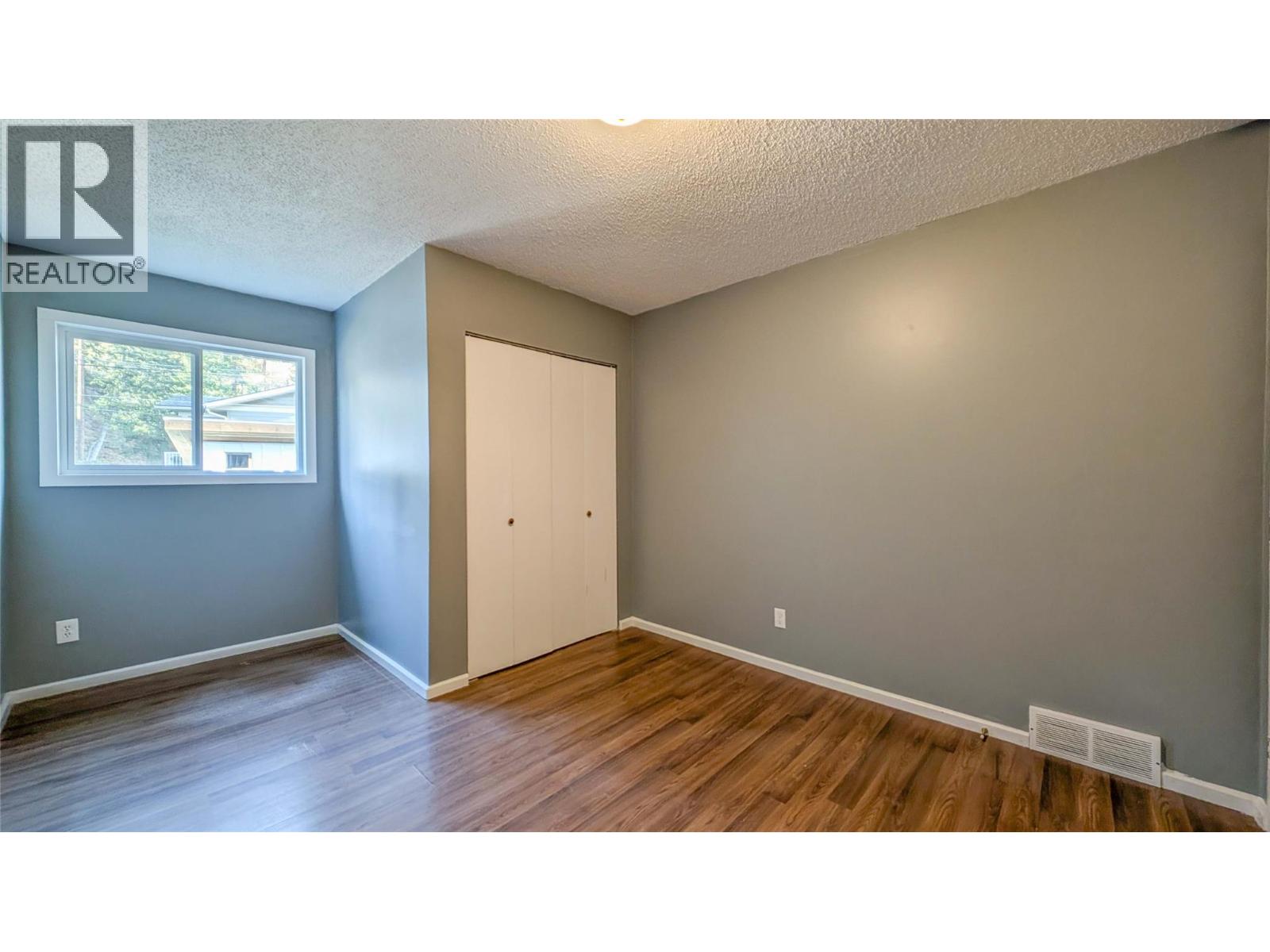 291/293 KIMBROOK Crescent, Kimberley