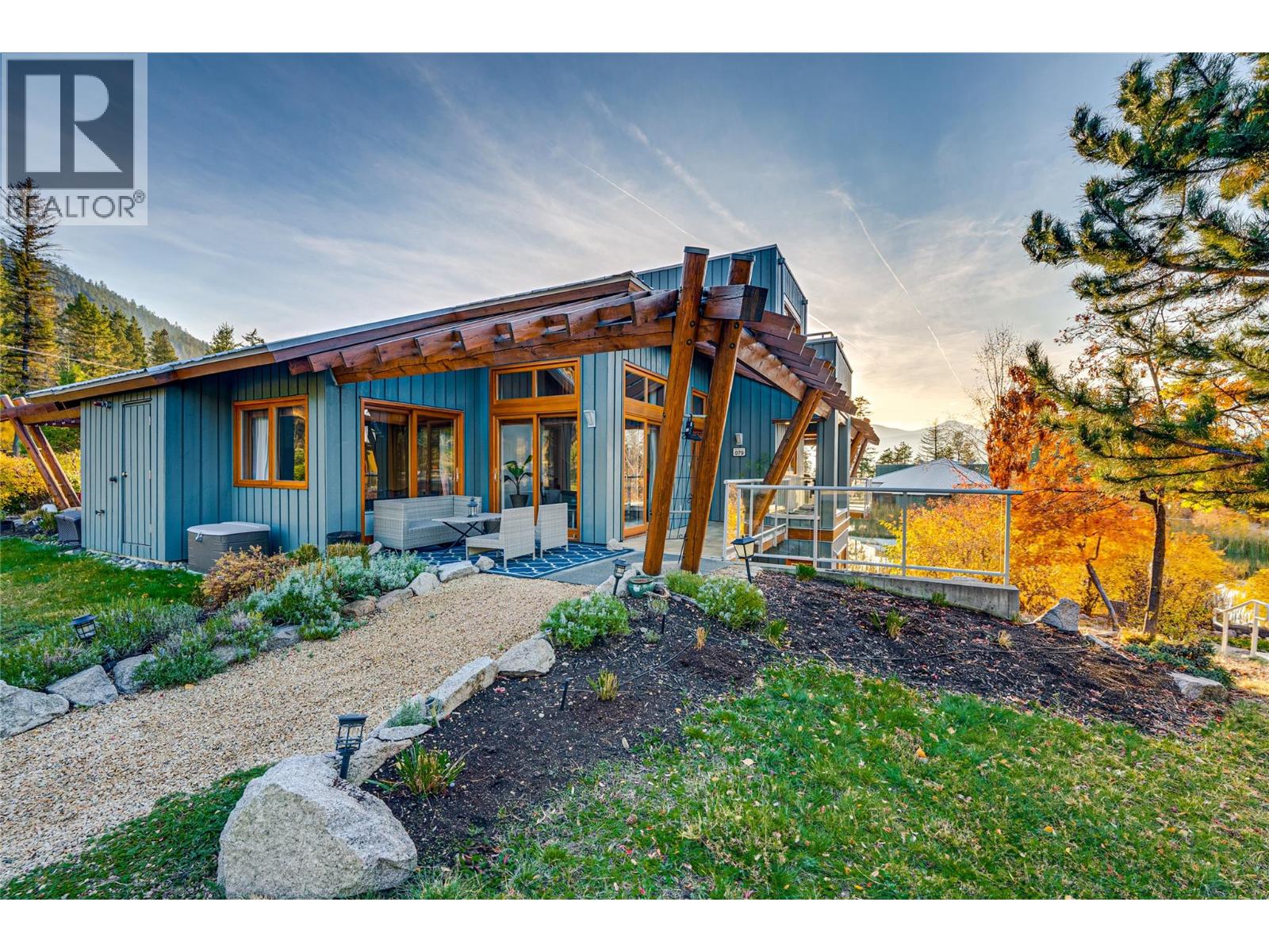 79 9845 Eastside Road, Vernon