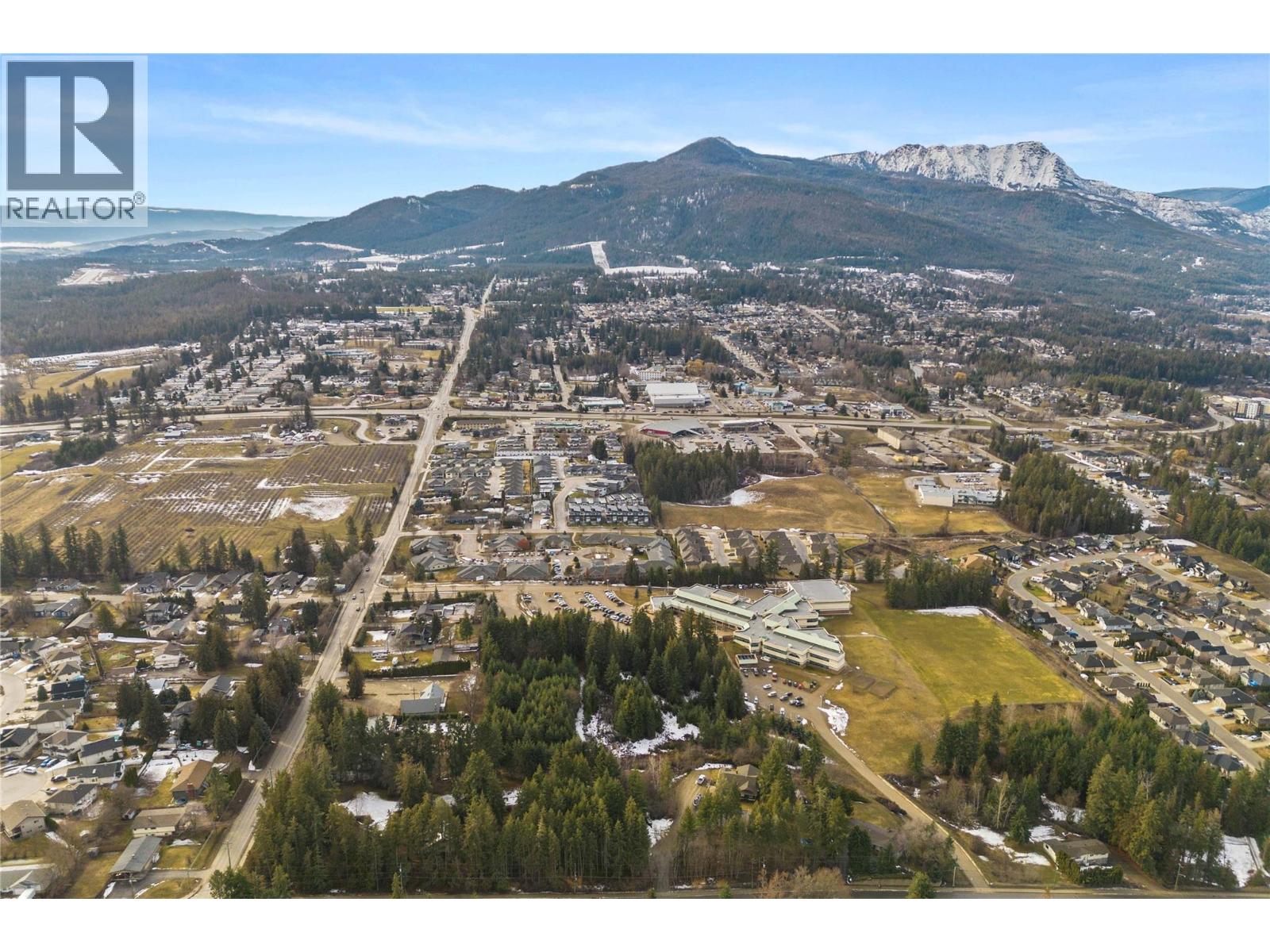  2800 20 Avenue Northeast, Salmon Arm