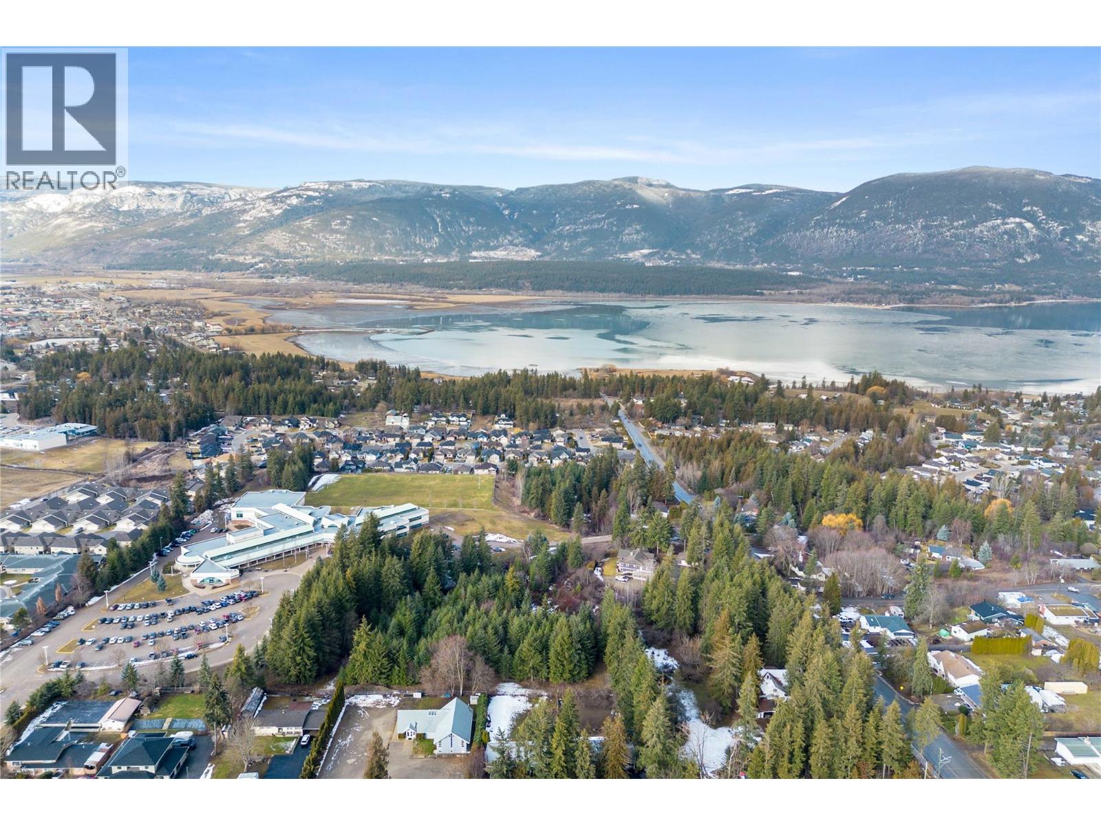  2800 20 Avenue Northeast, Salmon Arm