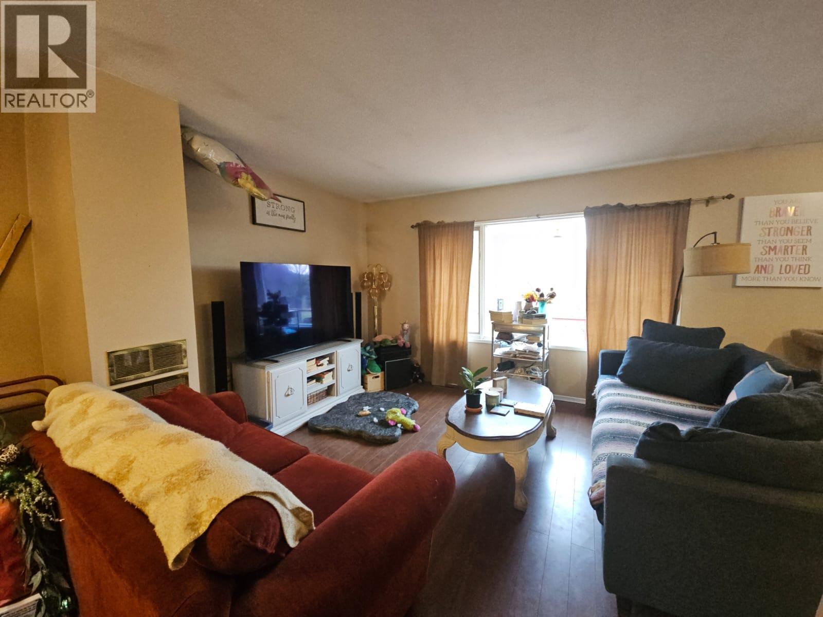 6327 WILDMARE SUB, Chetwynd