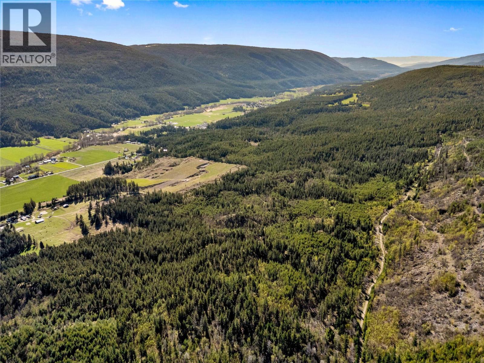  3221 Edes Road, Salmon Arm