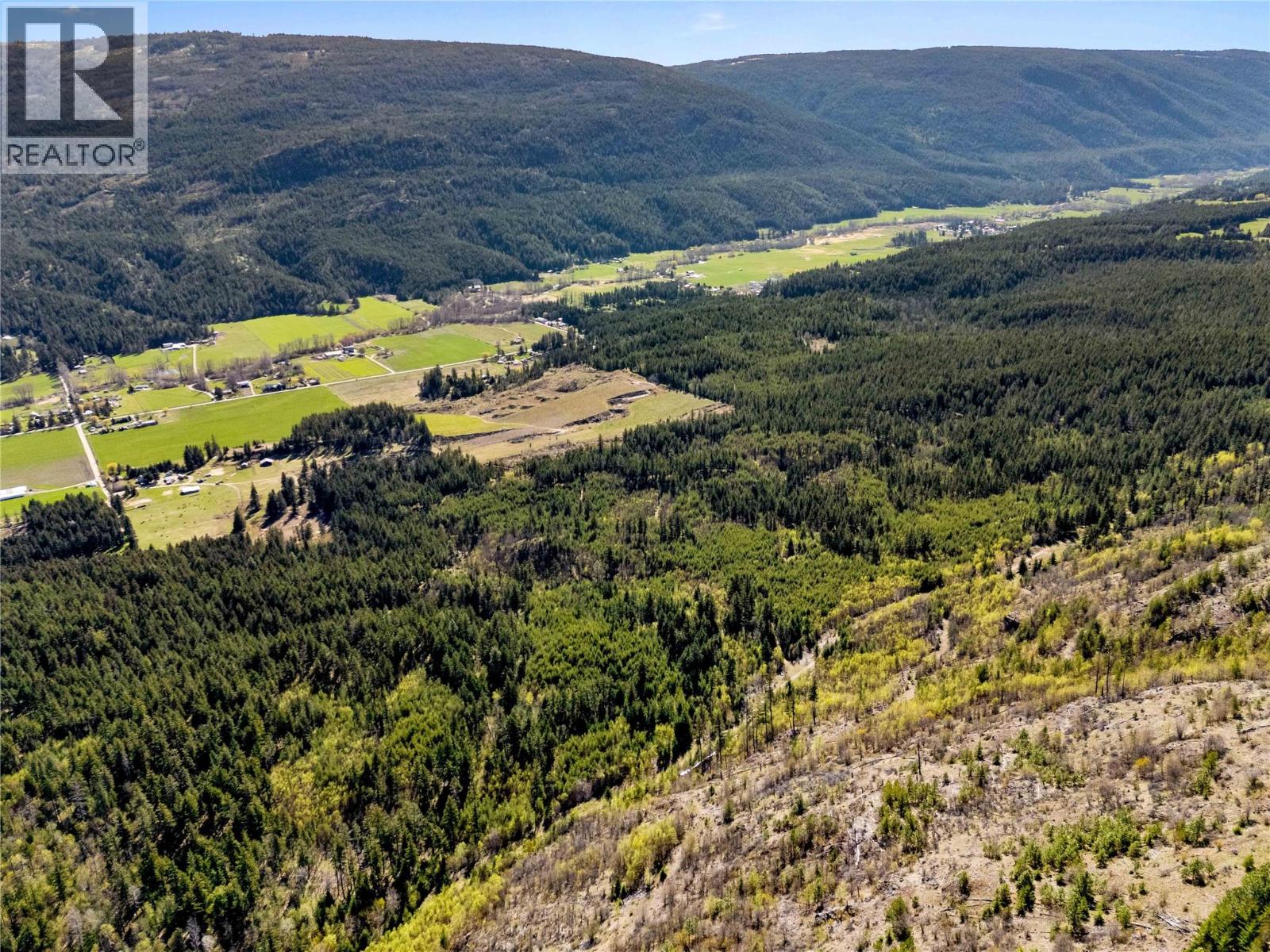  3221 Edes Road, Salmon Arm