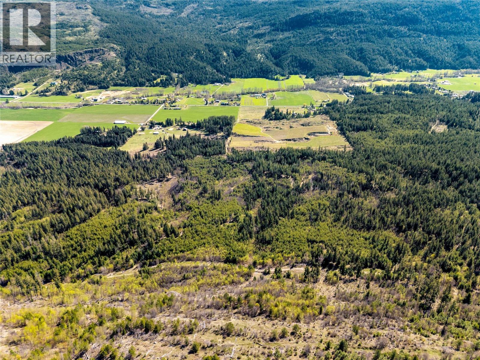  3221 Edes Road, Salmon Arm