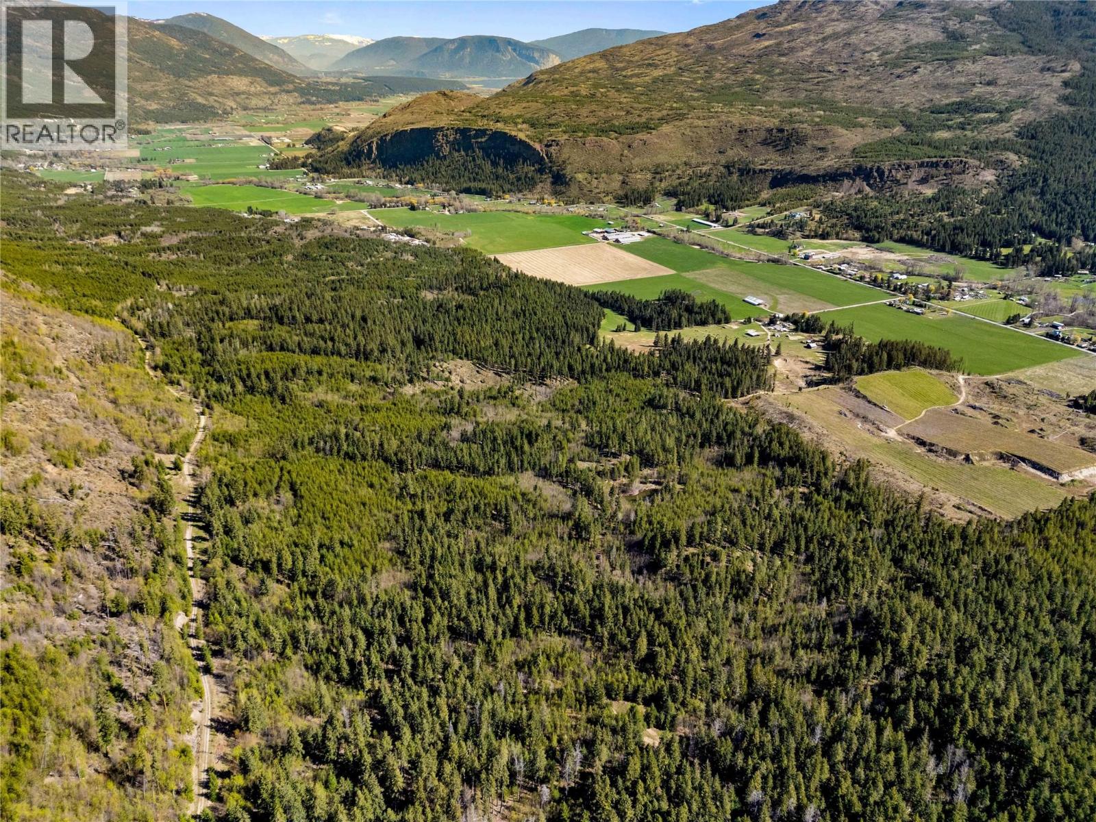  3221 Edes Road, Salmon Arm