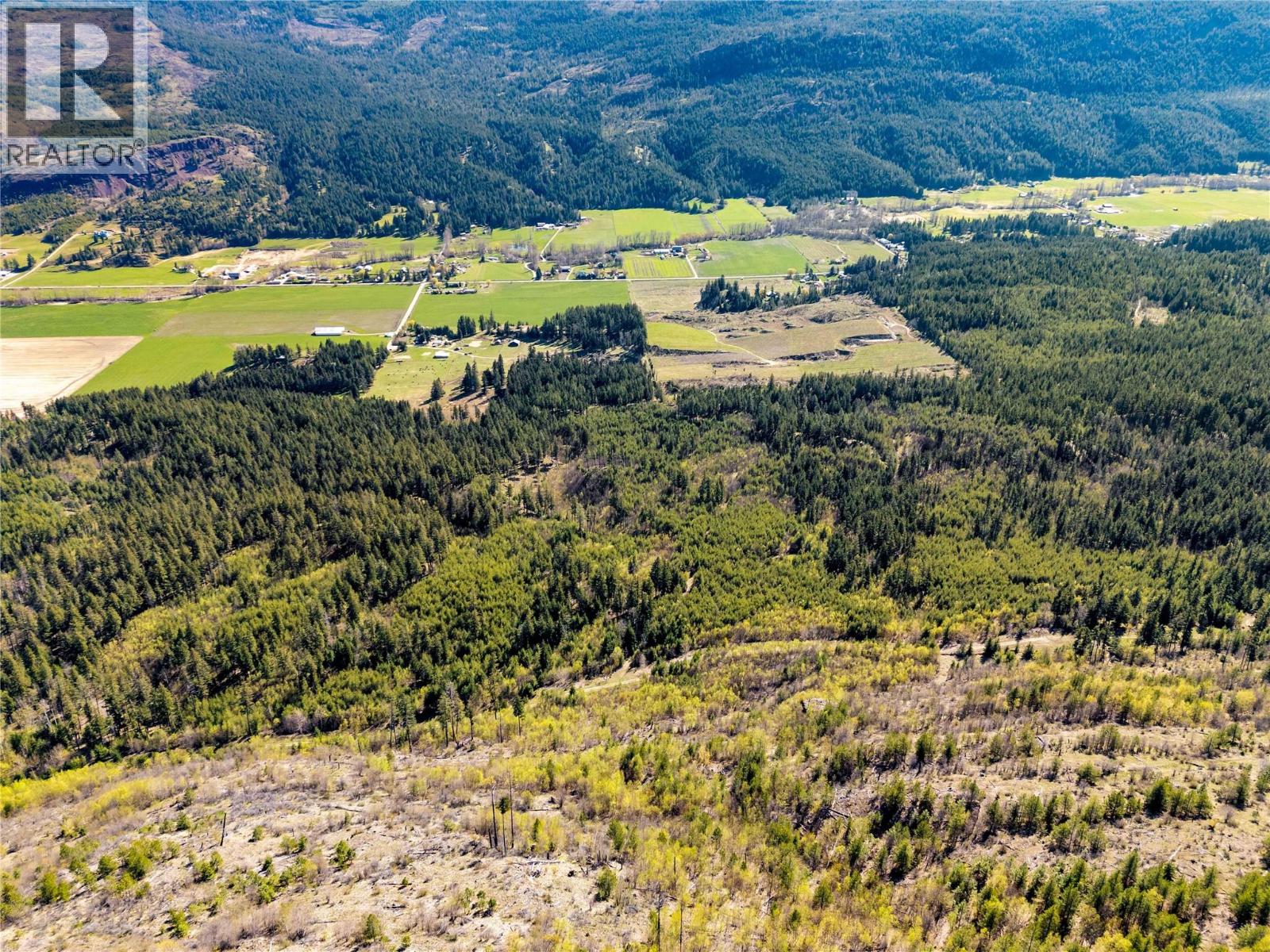  3221 Edes Road, Salmon Arm