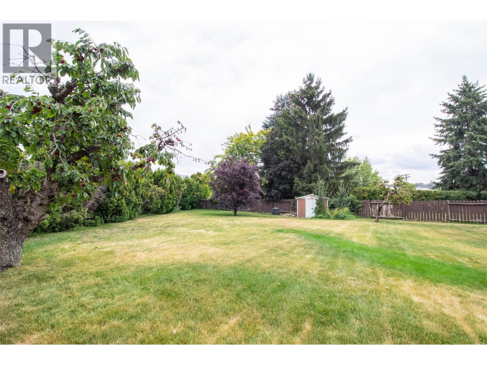  710 Tamarack Drive, Kelowna