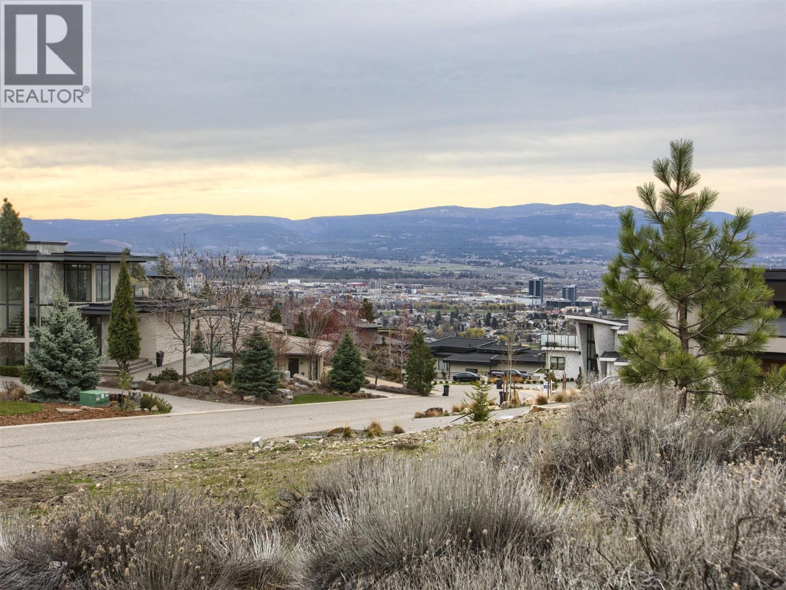  720 Pinehaven Court, Kelowna